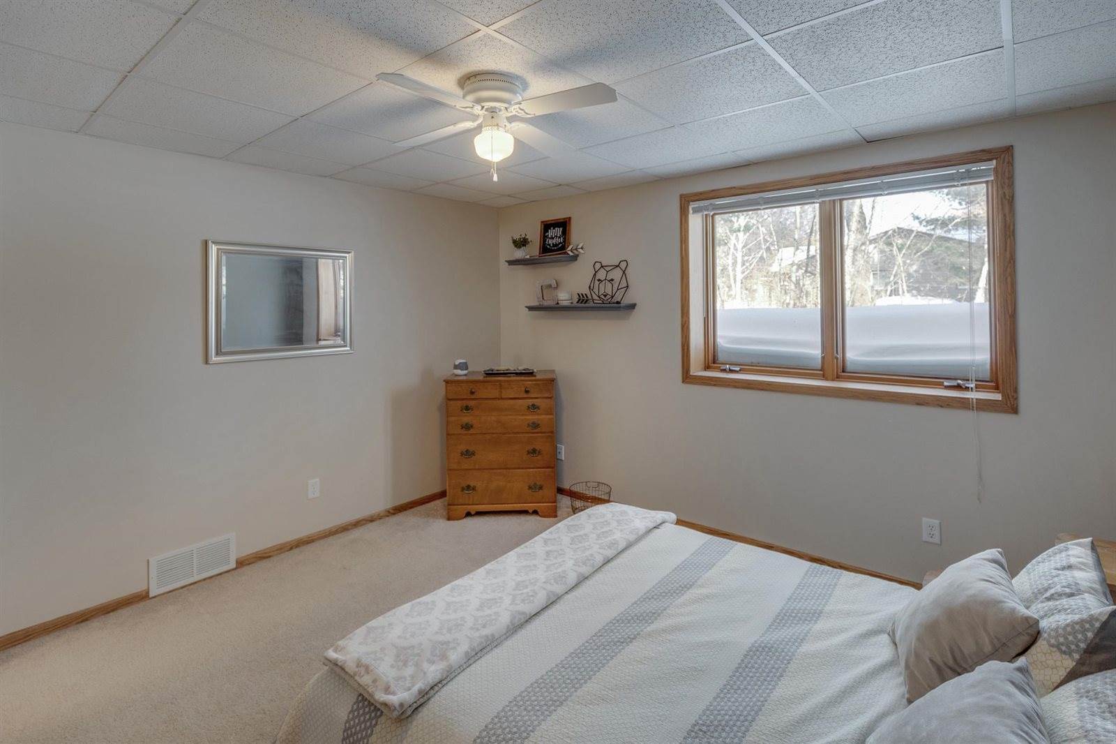 12813 Parkwood Drive, Baxter, MN 56425