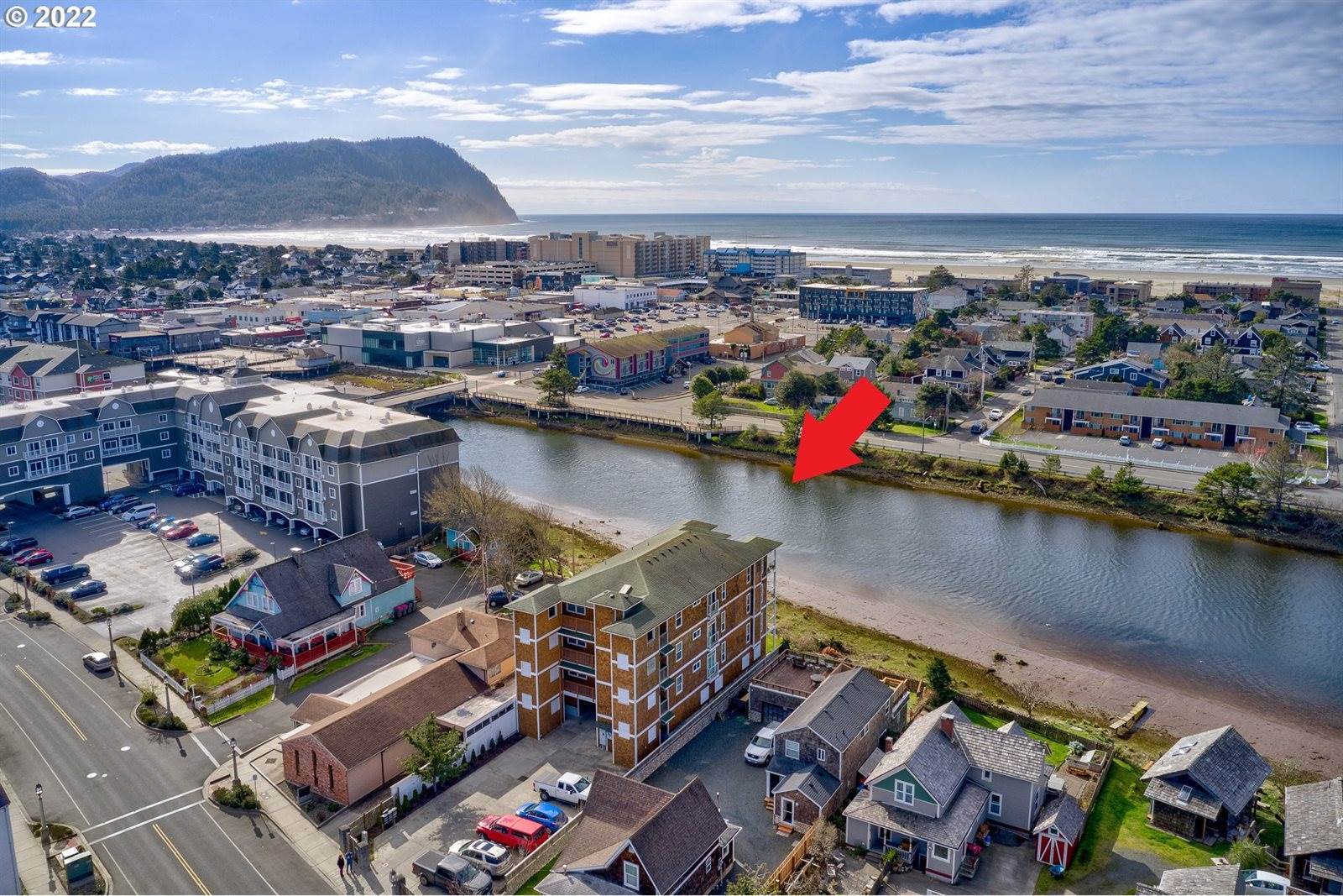 224 North Holladay Dr, Seaside, OR 97138