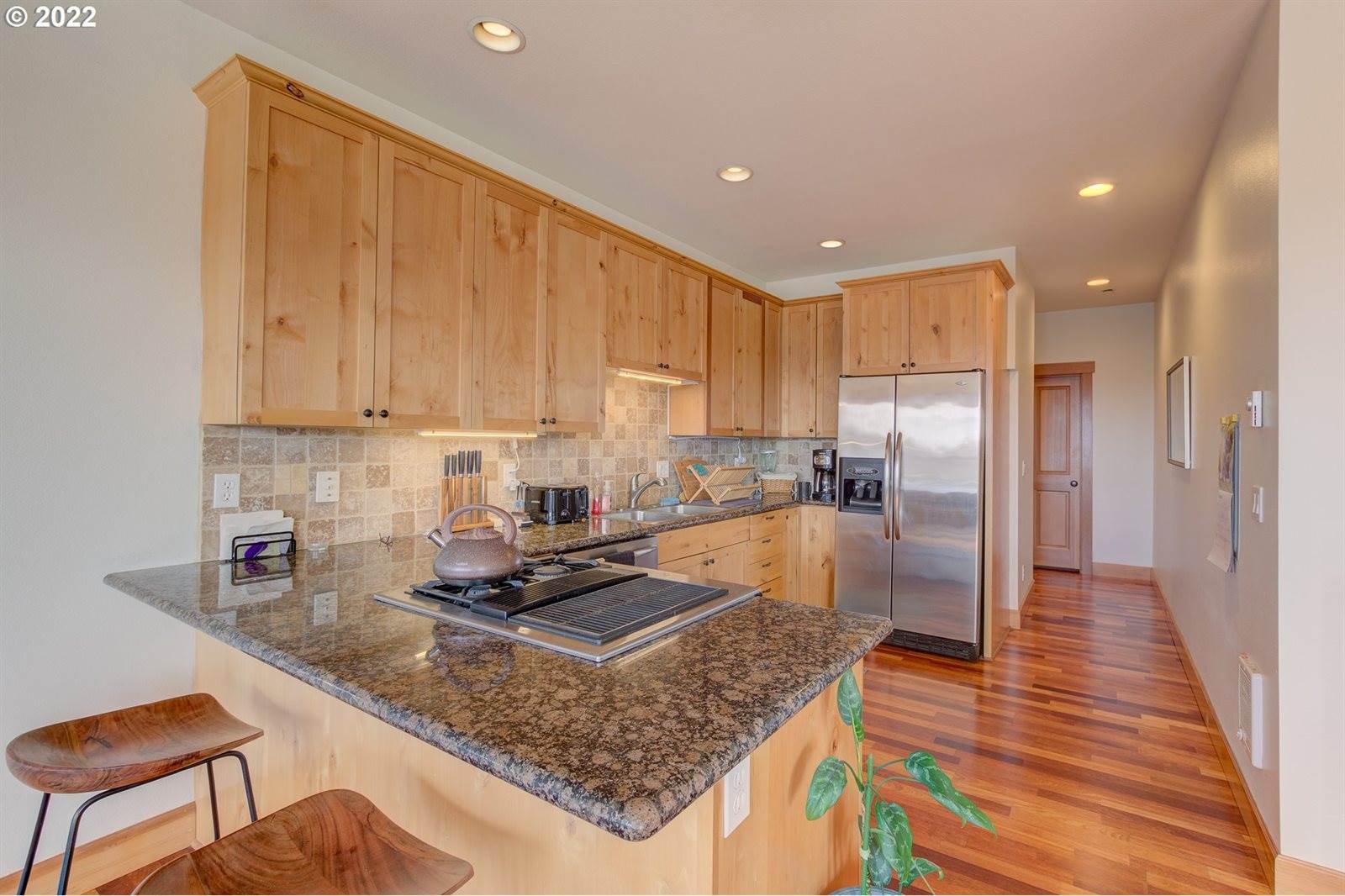 224 North Holladay Dr, Seaside, OR 97138