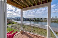 224 North Holladay Dr, Seaside, OR 97138