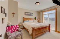 224 North Holladay Dr, Seaside, OR 97138