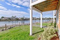 224 North Holladay Dr, Seaside, OR 97138