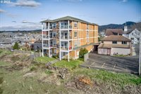 224 North Holladay Dr, Seaside, OR 97138