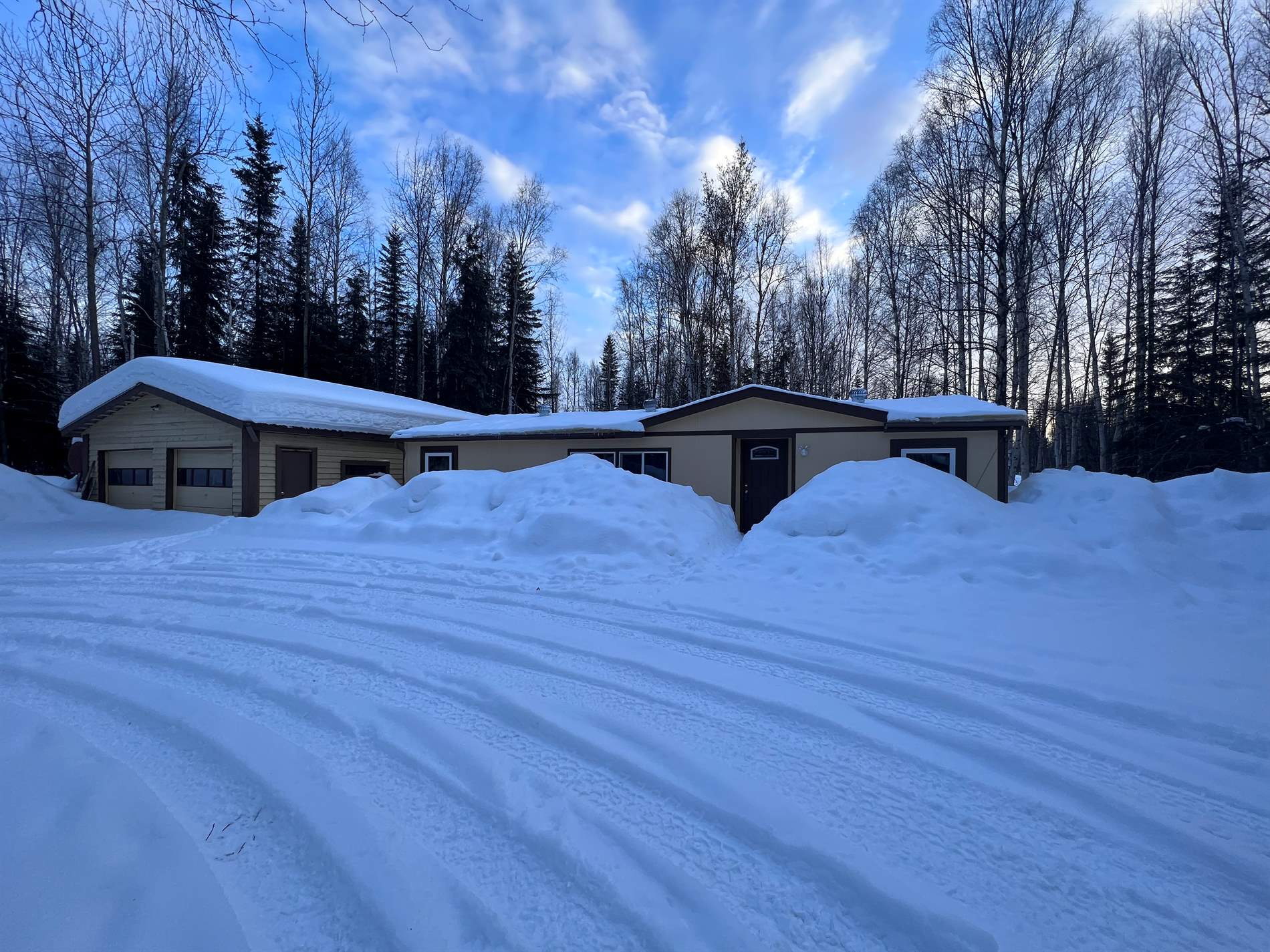 2629 Boulder Avenue, North Pole, AK 99705