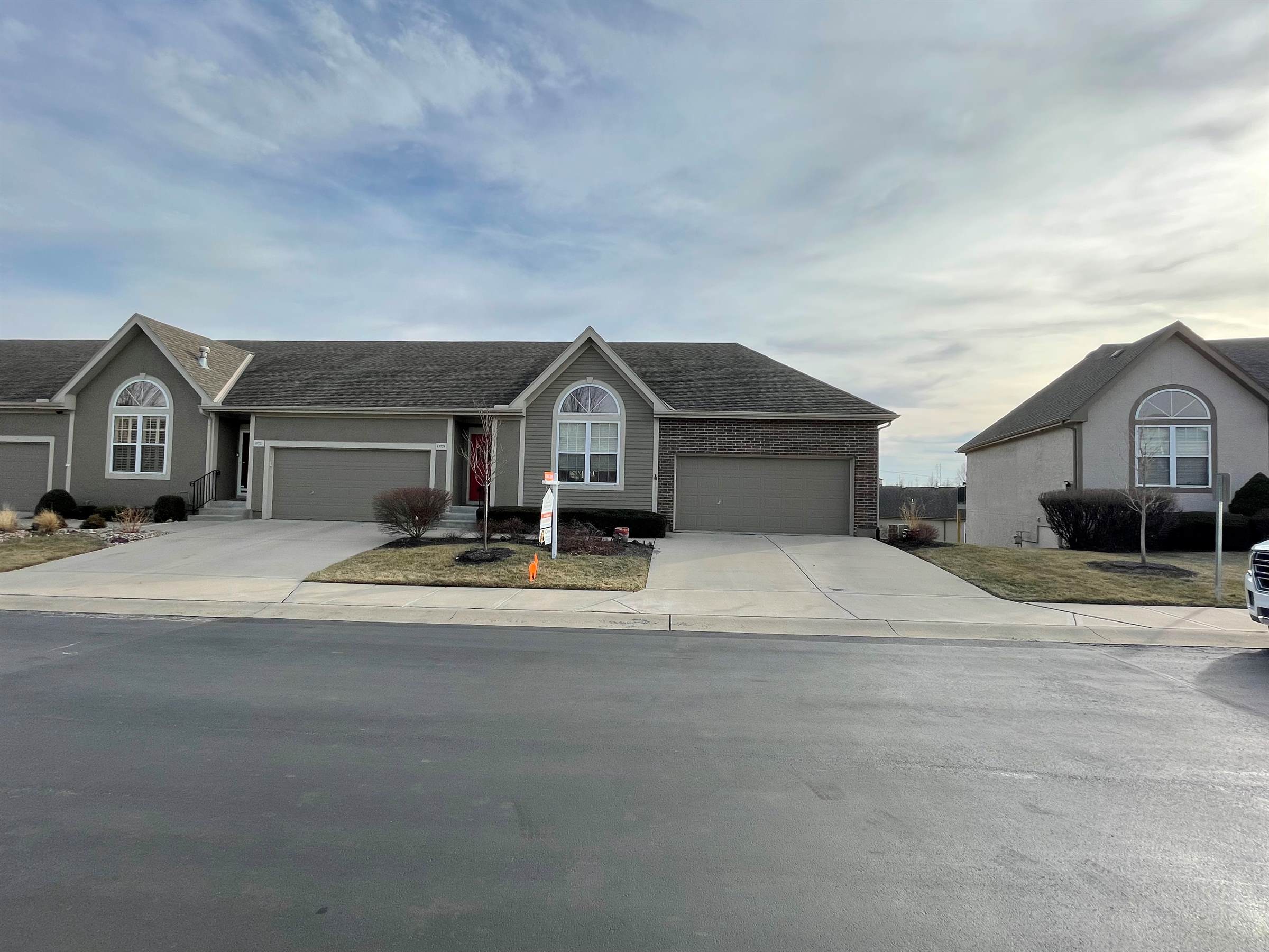 15729 W. 61st Terrace, Shawnee, KS 66217