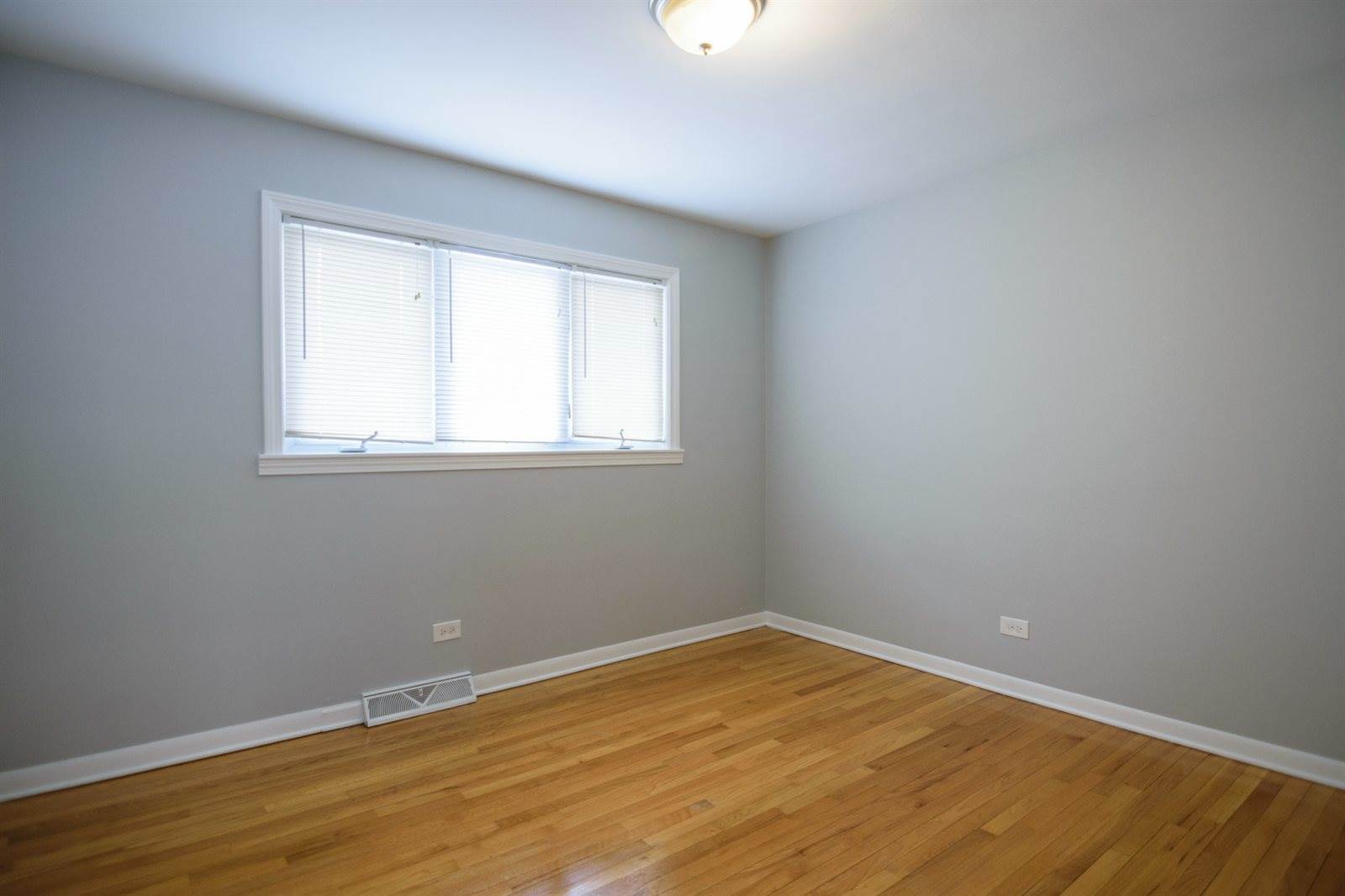 9800 South Washtenaw Avenue, Evergreen Park, IL 60805