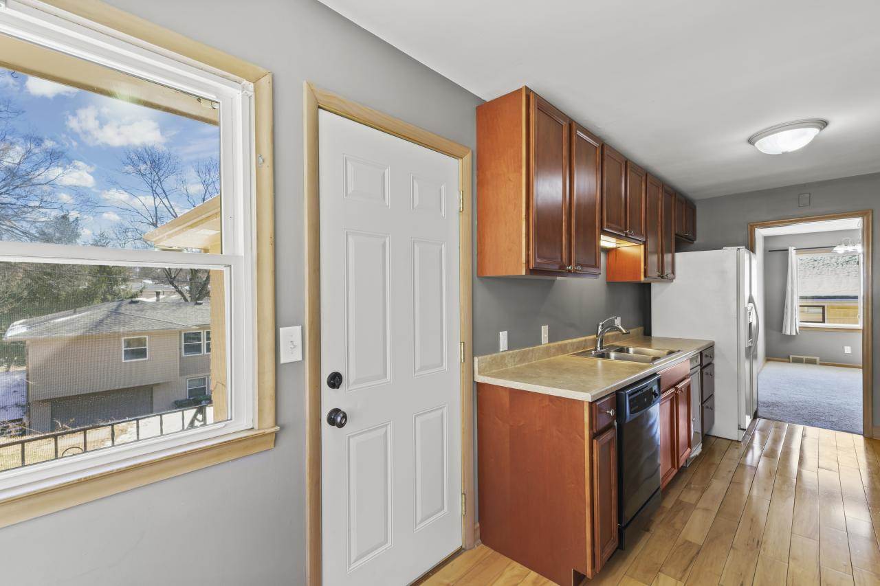 1407 N 58 St, Omaha, NE 68132