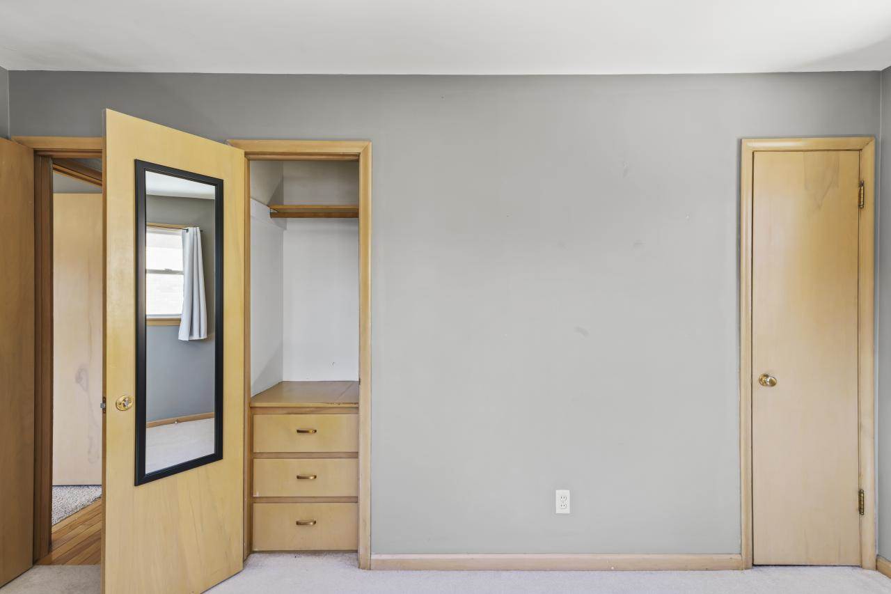 1407 N 58 St, Omaha, NE 68132