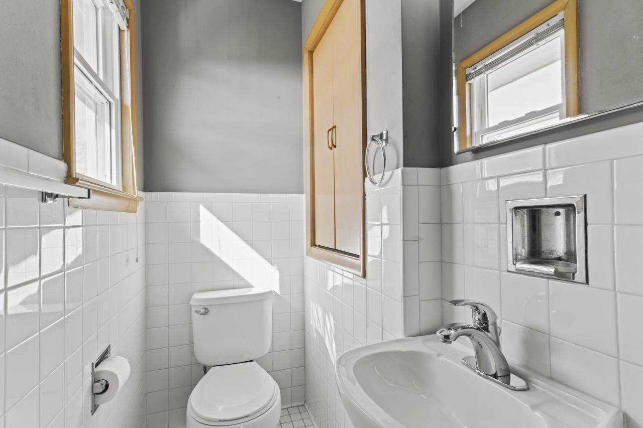 1407 N 58 St, Omaha, NE 68132