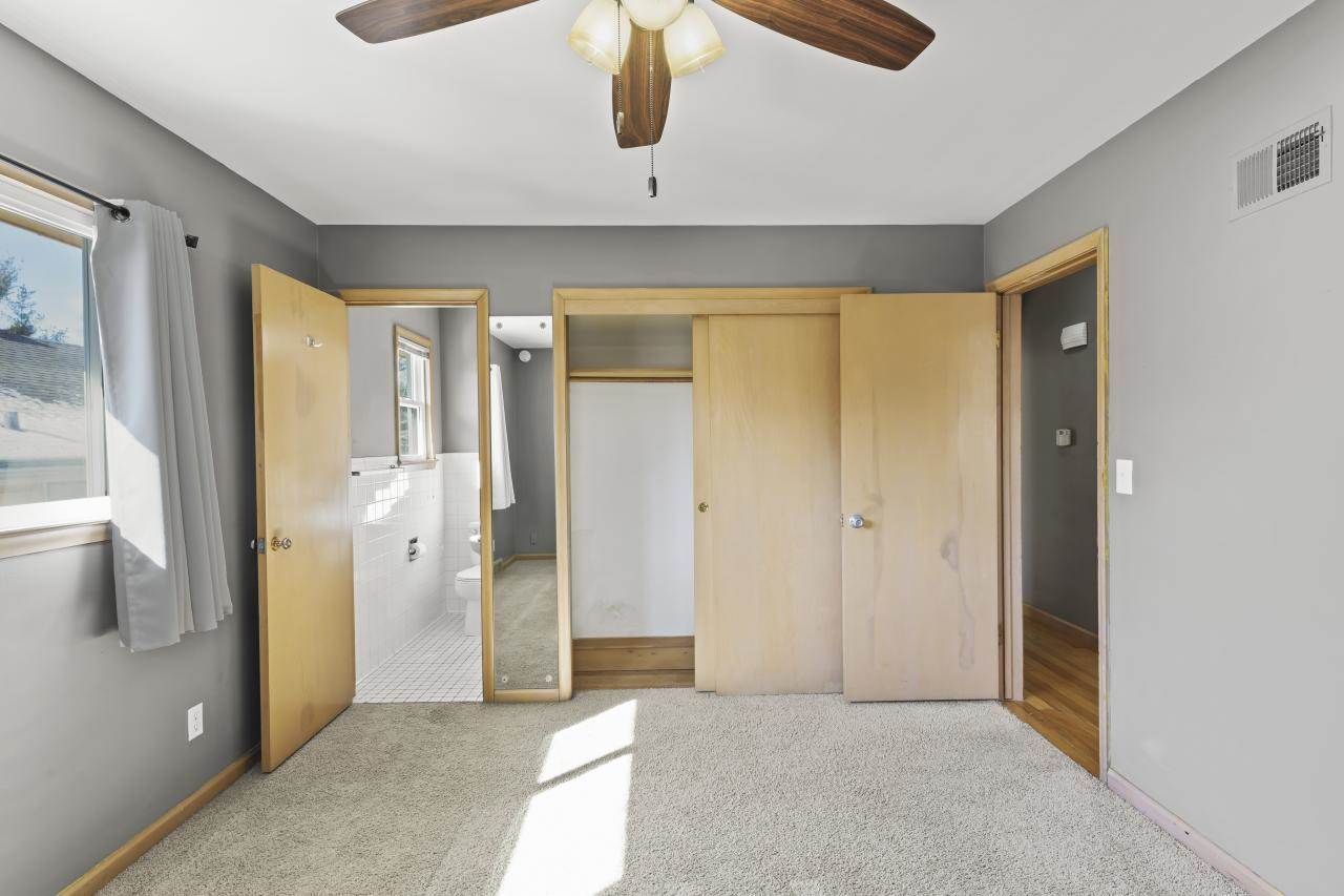 1407 N 58 St, Omaha, NE 68132