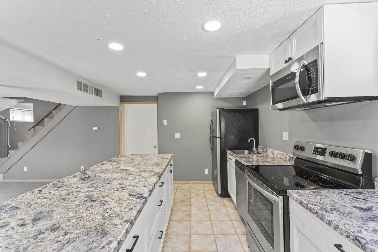 1407 N 58 St, Omaha, NE 68132