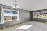 1407 N 58 St, Omaha, NE 68132