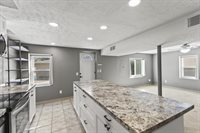 1407 N 58 St, Omaha, NE 68132