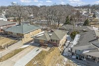 1407 N 58 St, Omaha, NE 68132