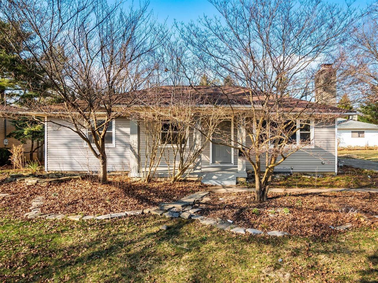 276 Gary Lee Drive, Gahanna, OH 43230