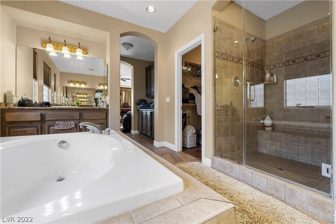 1137 Glistening Point, Henderson, NV 89015