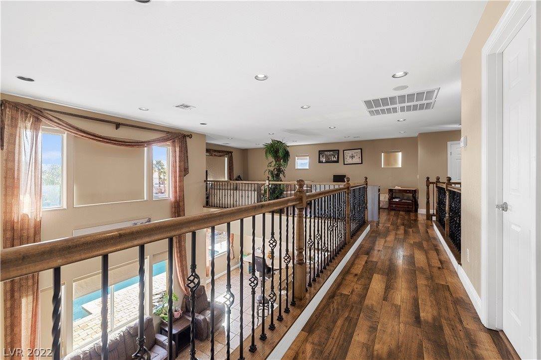 1137 Glistening Point, Henderson, NV 89015