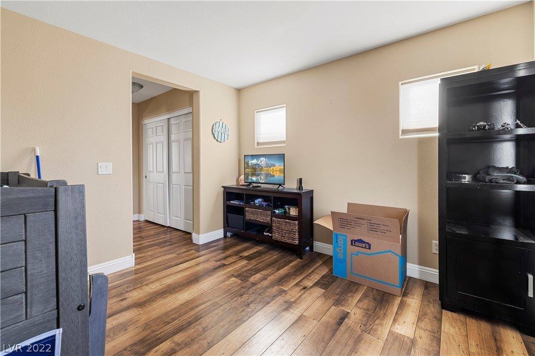 1137 Glistening Point, Henderson, NV 89015