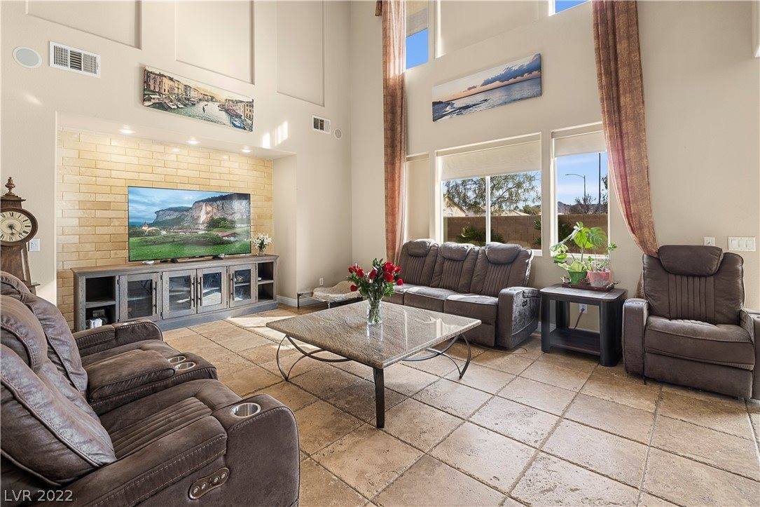 1137 Glistening Point, Henderson, NV 89015