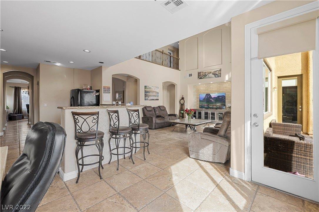 1137 Glistening Point, Henderson, NV 89015