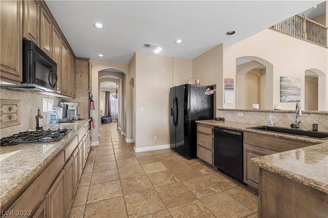 1137 Glistening Point, Henderson, NV 89015