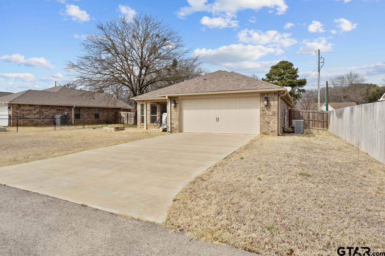 13835 C.R. 4200, Lindale, TX 75771