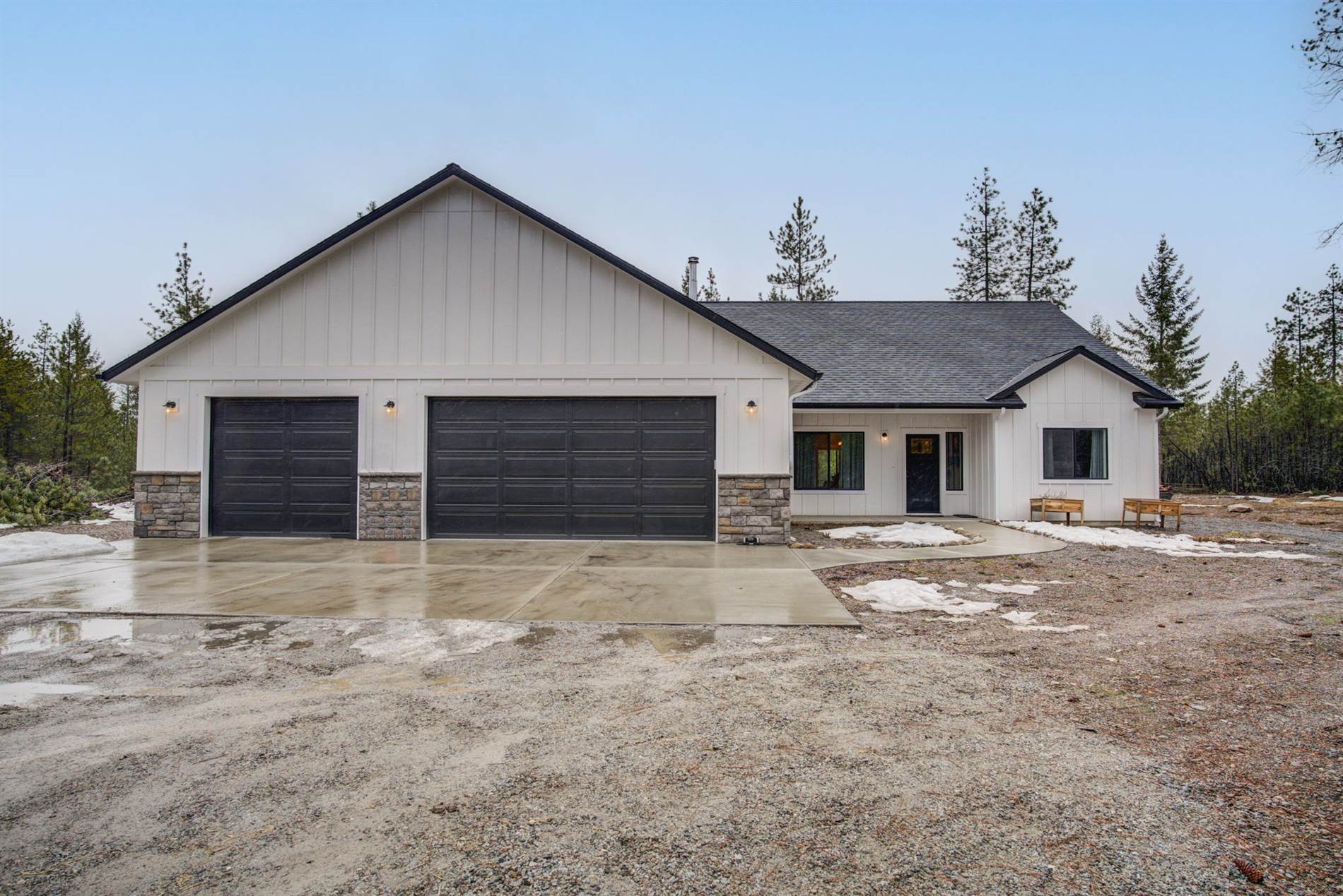 28629 North Orson Ln, Athol, ID 83801