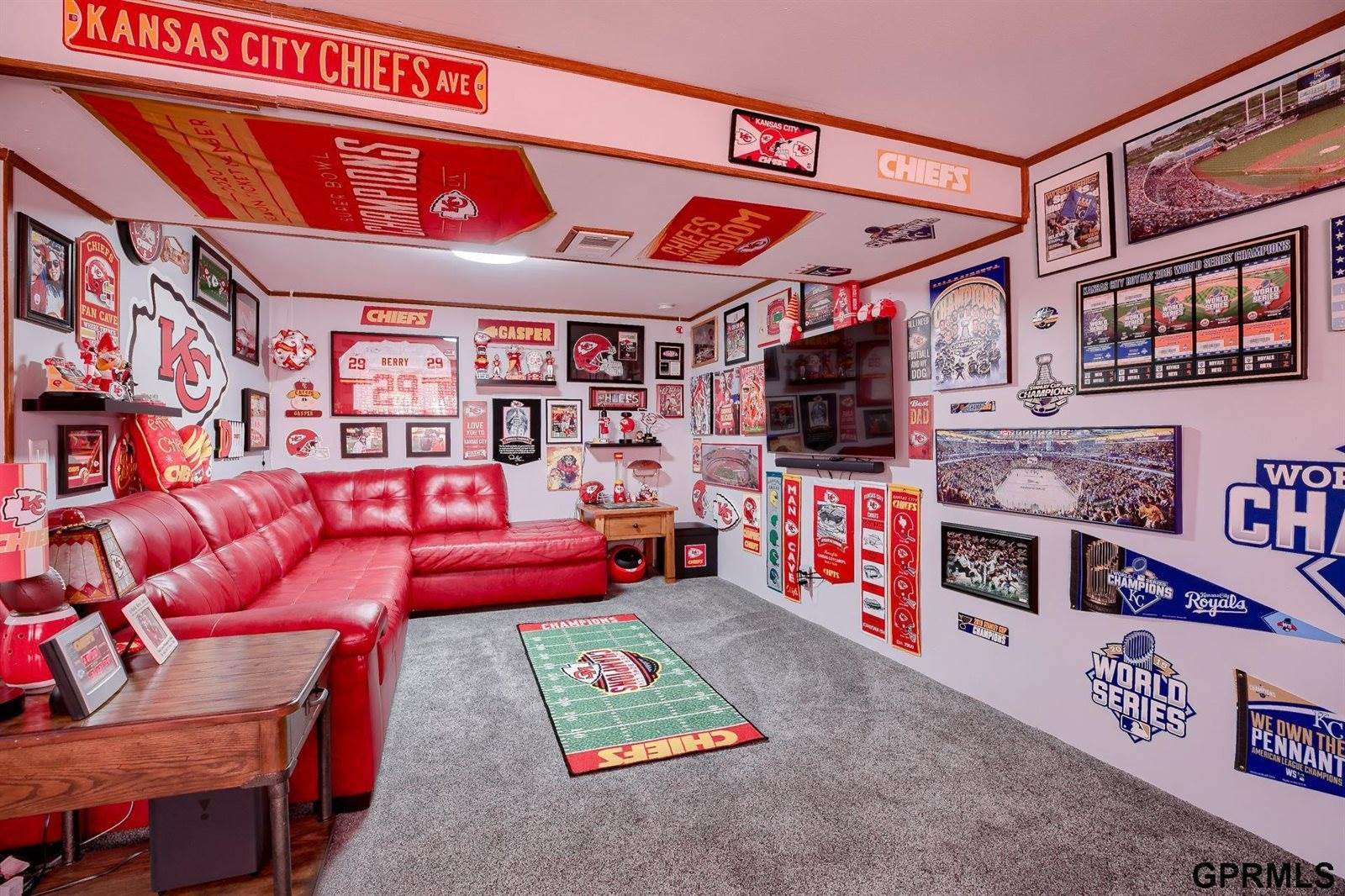 13826 X Circle, Omaha, NE 68137