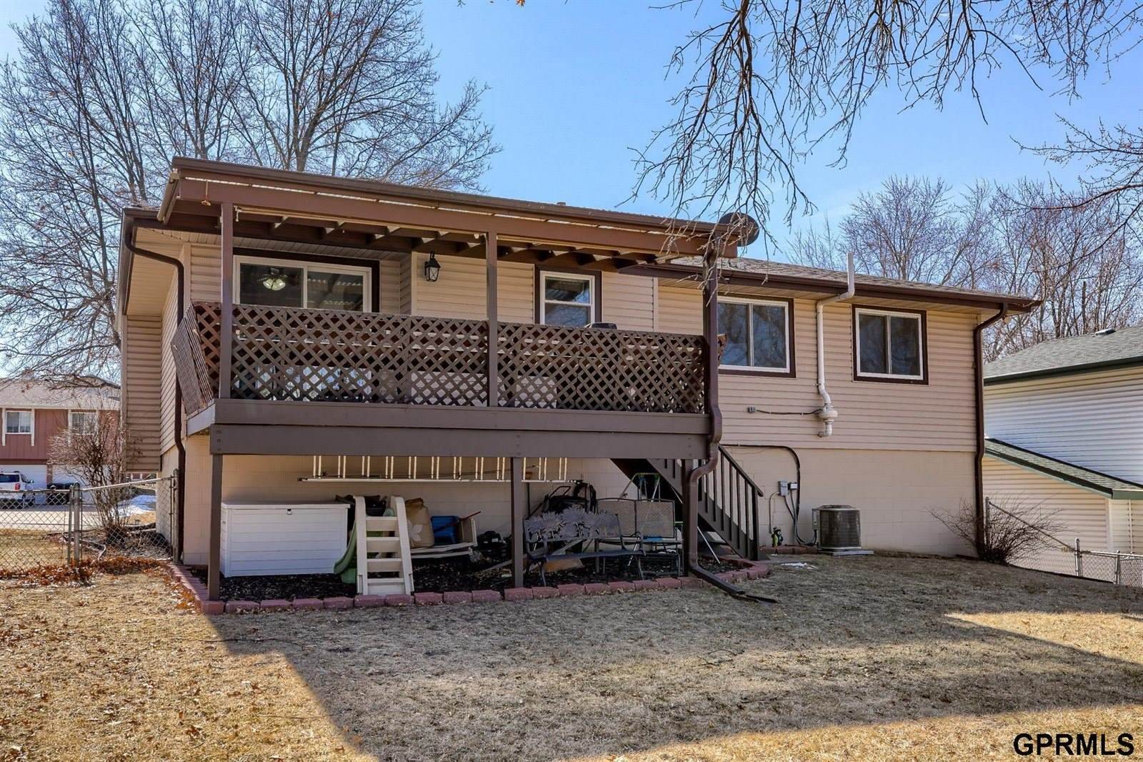 13826 X Circle, Omaha, NE 68137