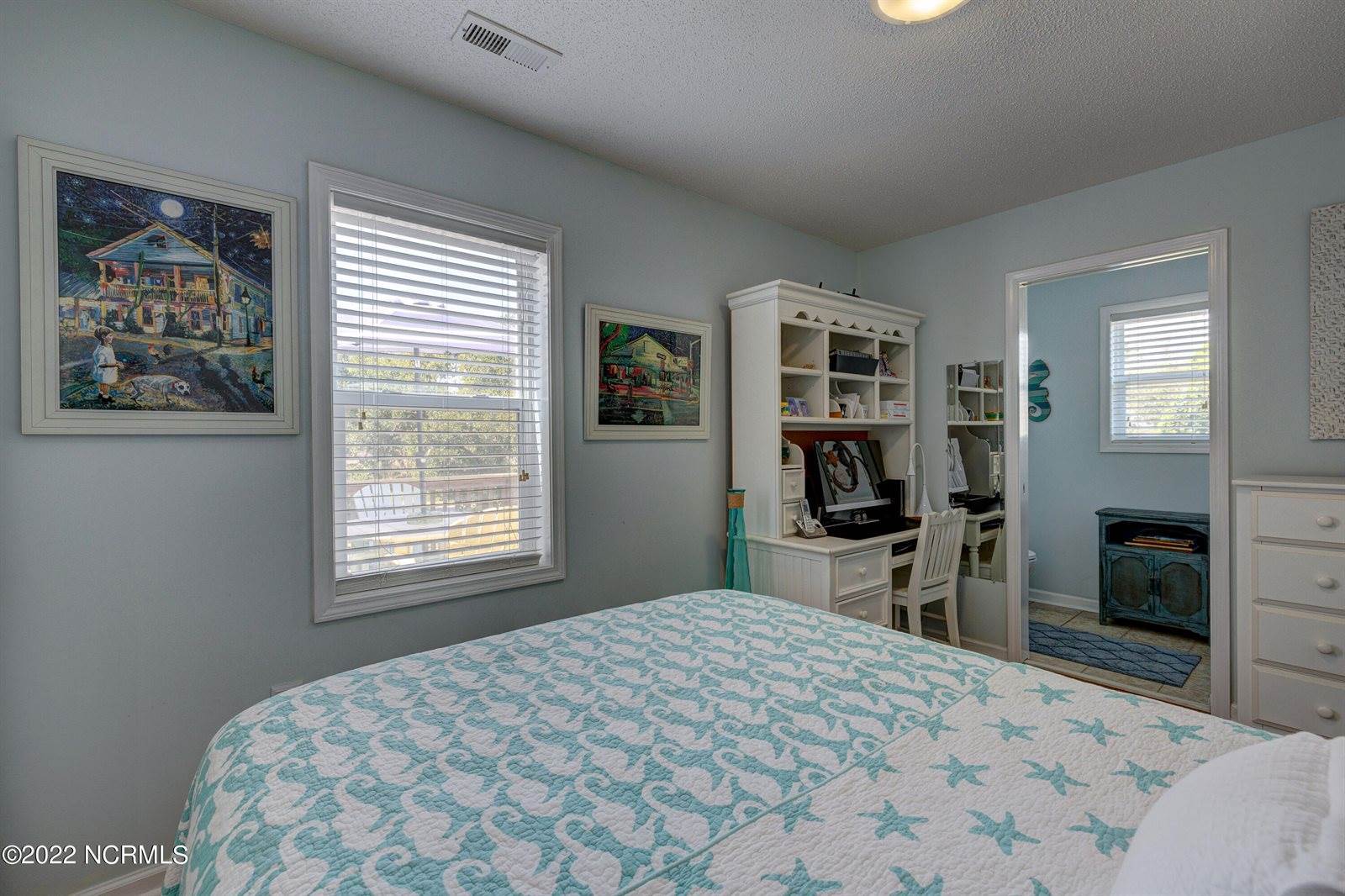 307 Bay Circle, North Topsail Beach, NC 28460