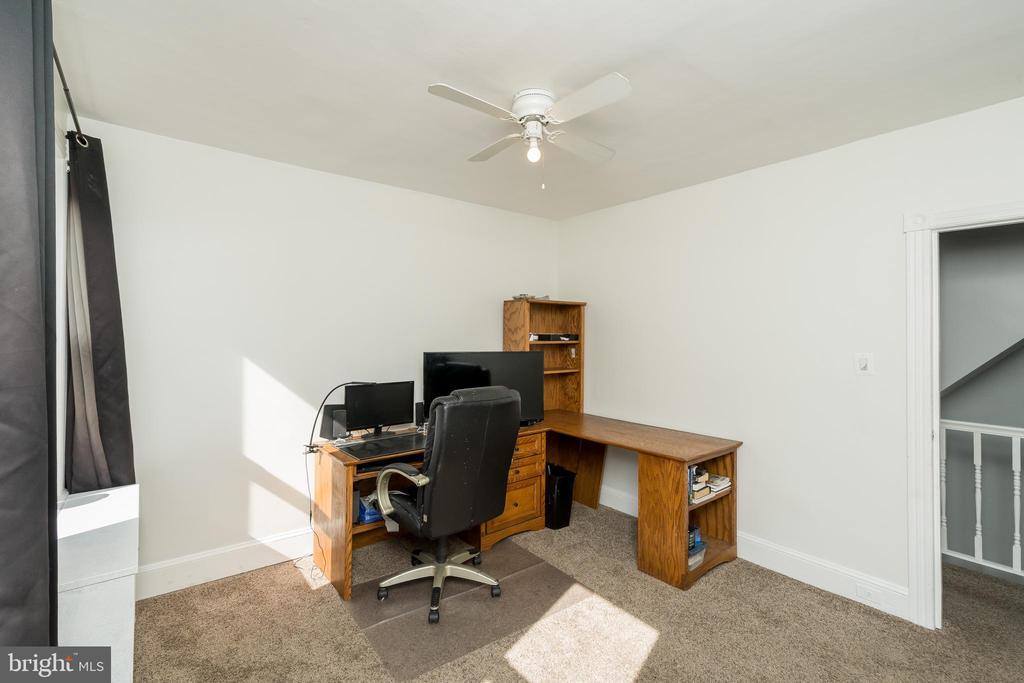 9 North Wells Avenue, Glenolden, PA 19036