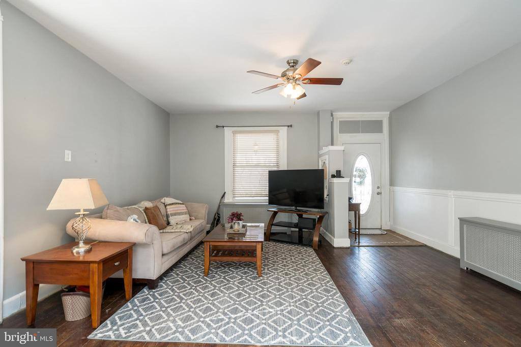 9 North Wells Avenue, Glenolden, PA 19036