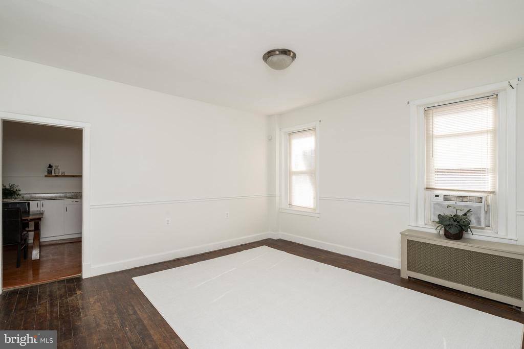 9 North Wells Avenue, Glenolden, PA 19036