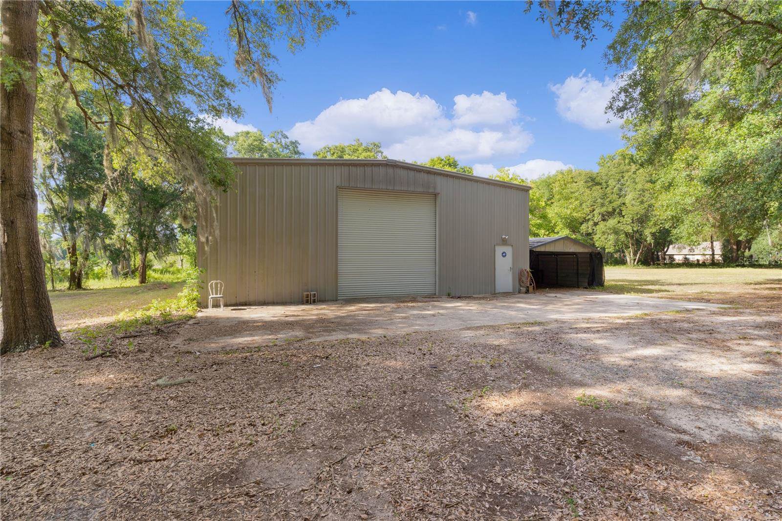 12499 East Highway 25, Ocklawaha, FL 32179