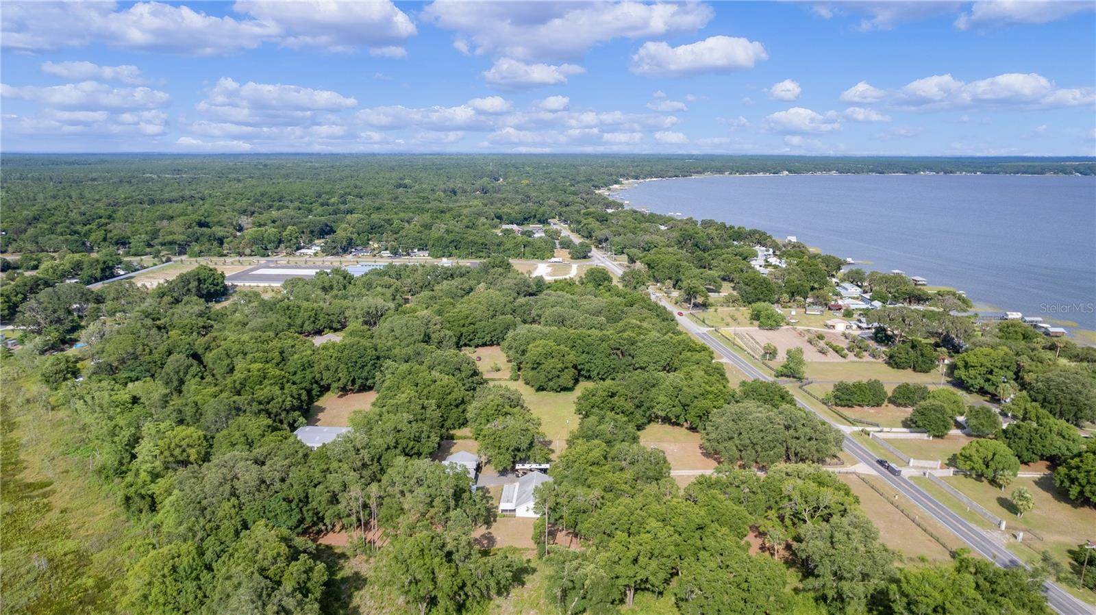 12499 East Highway 25, Ocklawaha, FL 32179