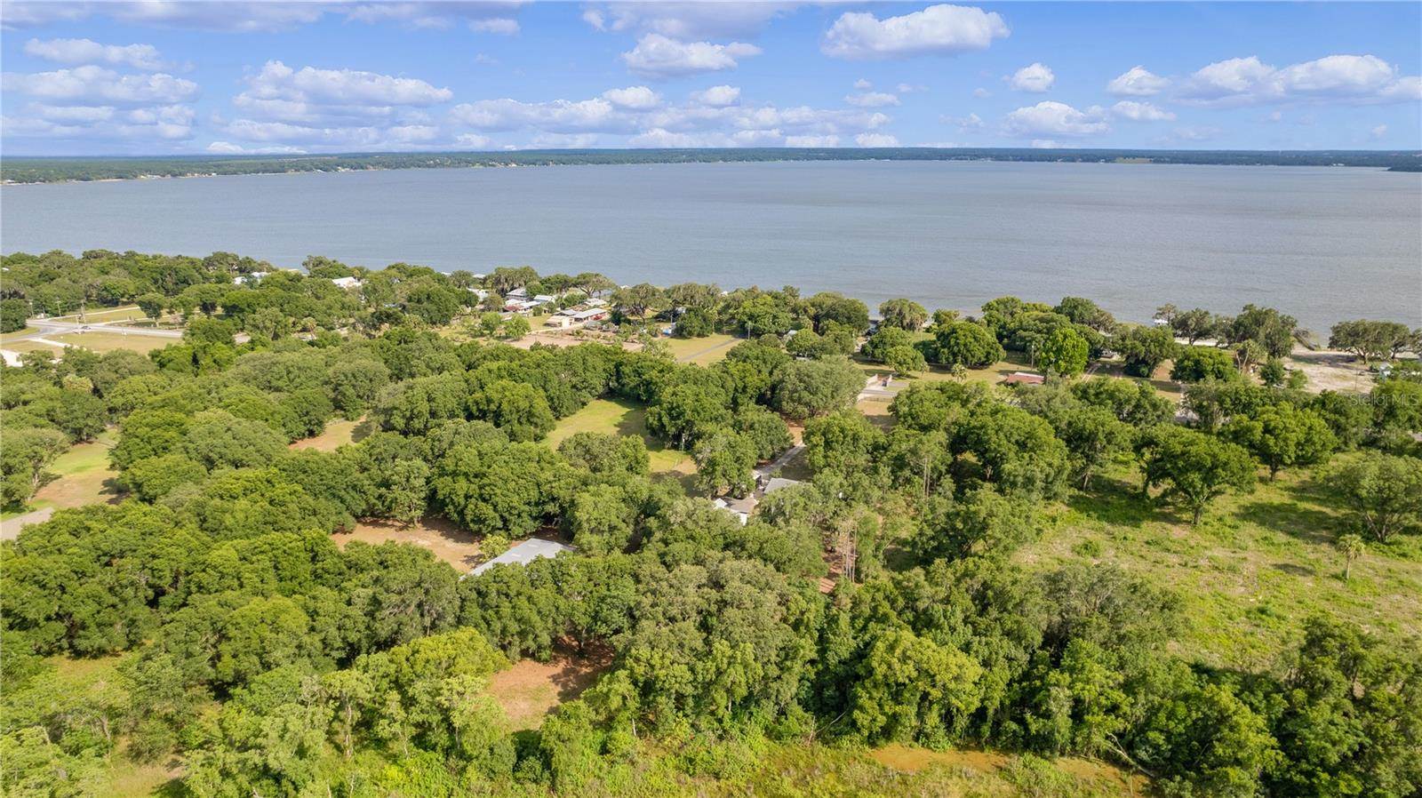 12499 East Highway 25, Ocklawaha, FL 32179