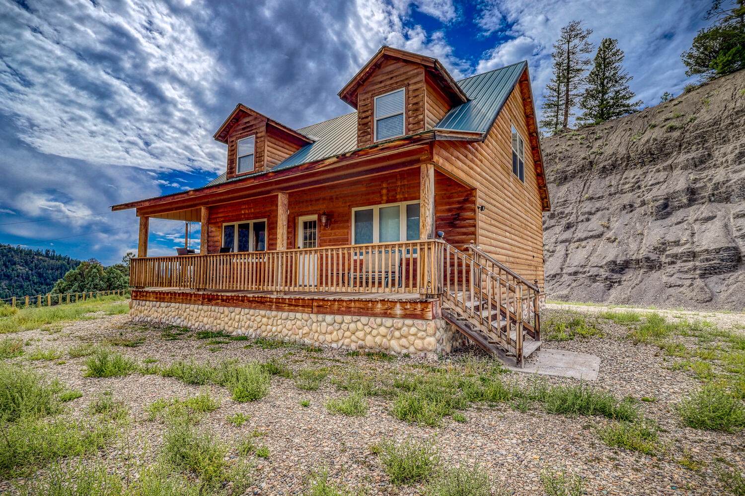 Hilltop Cabin, #14317 W Hwy 160 - St, Pagosa Springs, CO 81147
