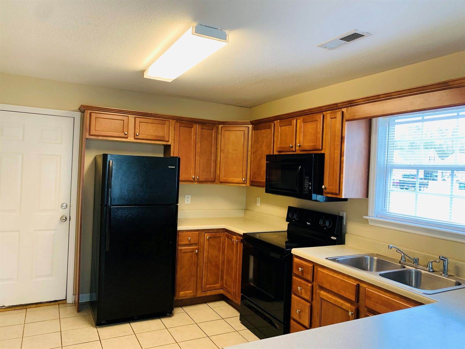 344 Southern Drive Dr, Ringgold, GA 30736