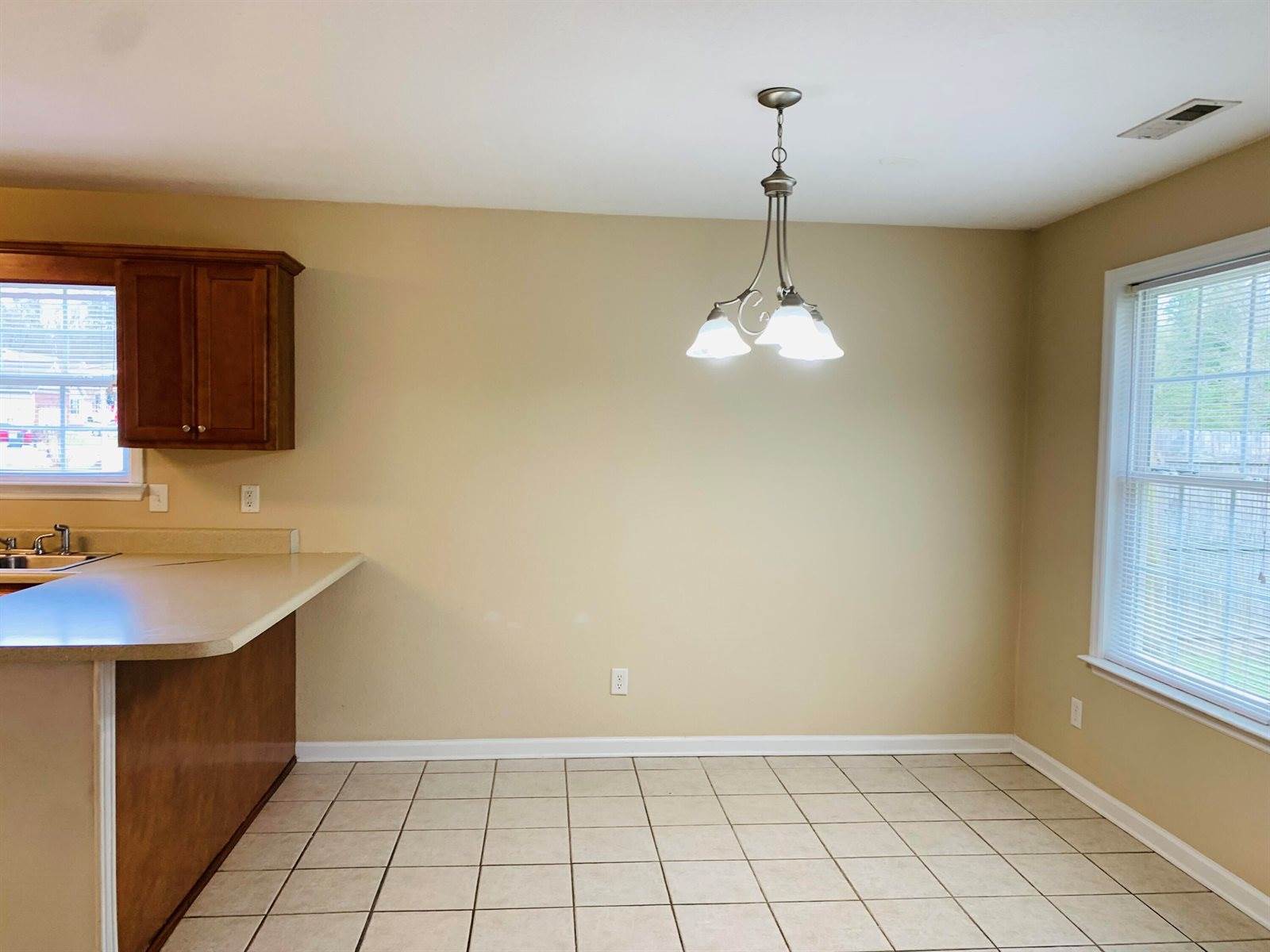 344 Southern Drive Dr, Ringgold, GA 30736