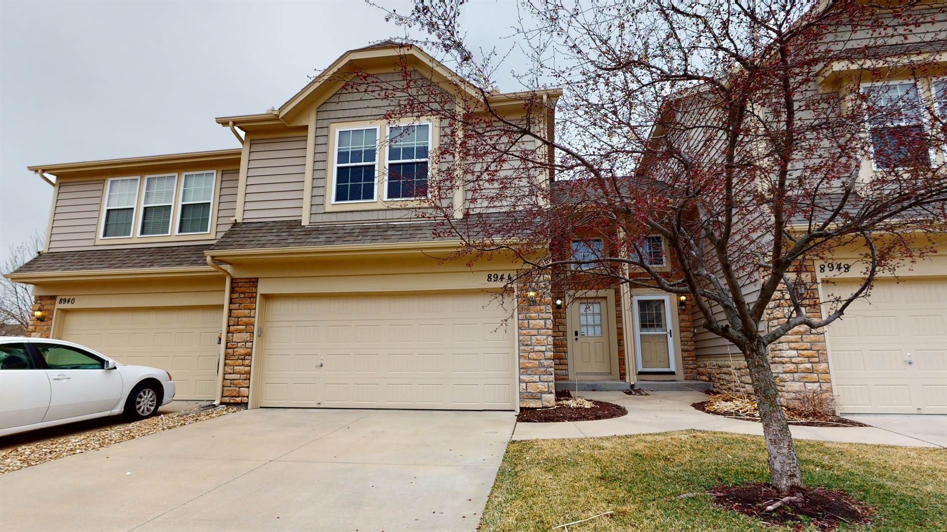 8944 Inkster Street, Lenexa, KS 66227