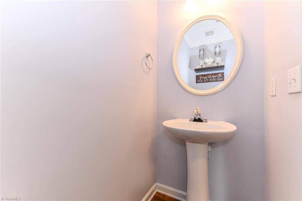 3904 Hunt Chase Court, Greensboro, NC 27407