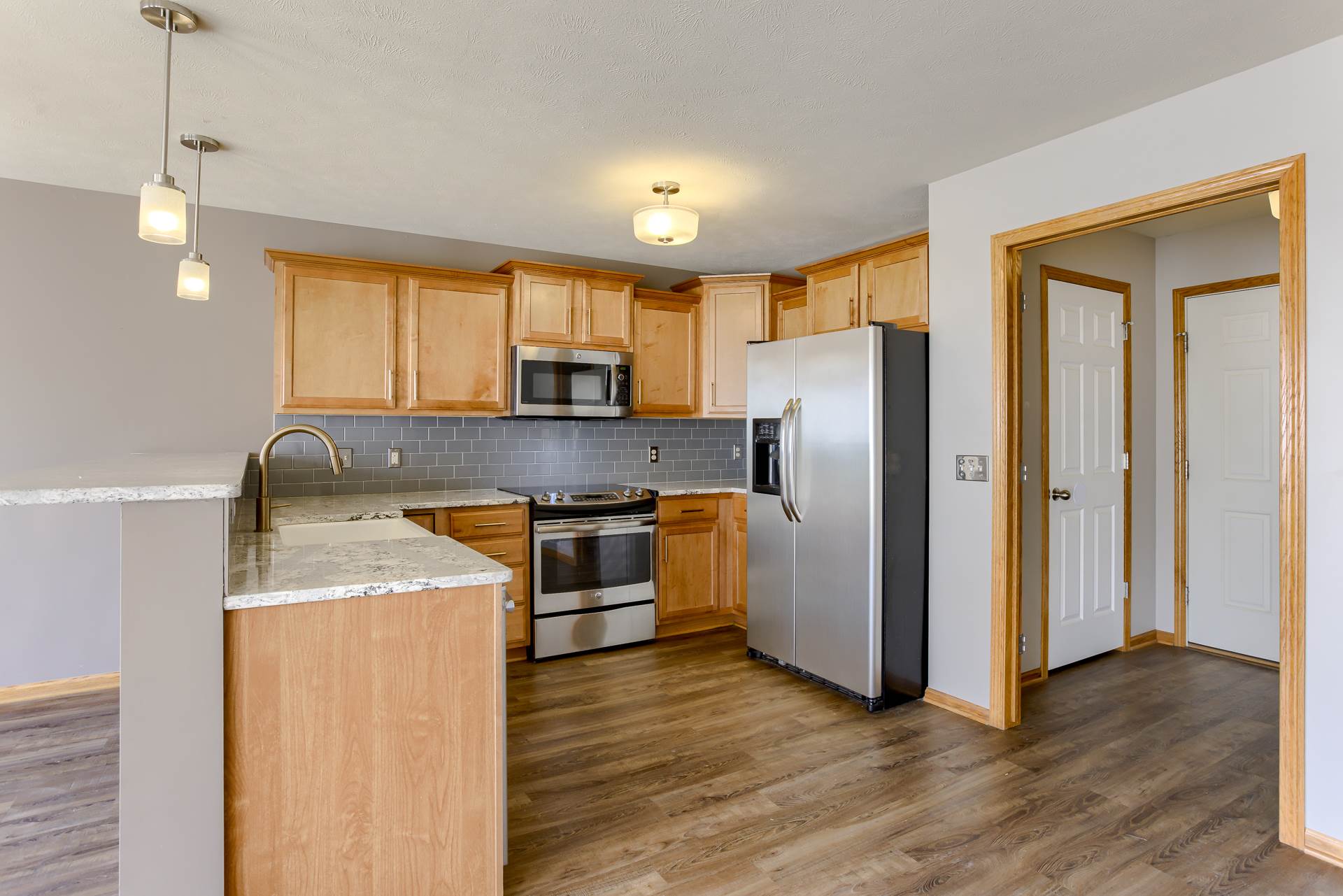 17505 Seward Plaza, Omaha, NE 68118