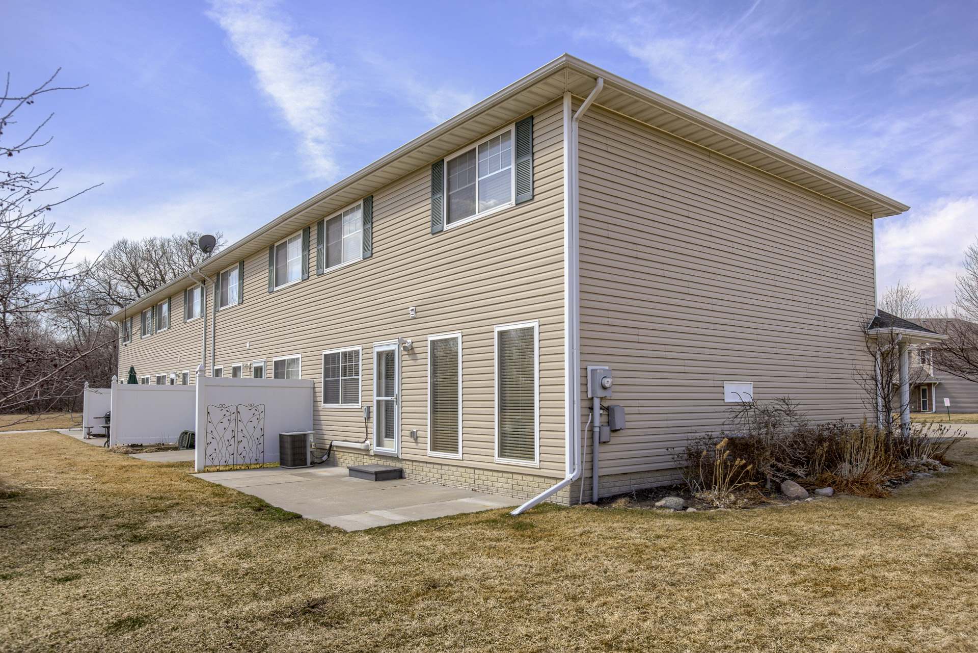17505 Seward Plaza, Omaha, NE 68118