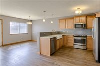 17505 Seward Plaza, Omaha, NE 68118