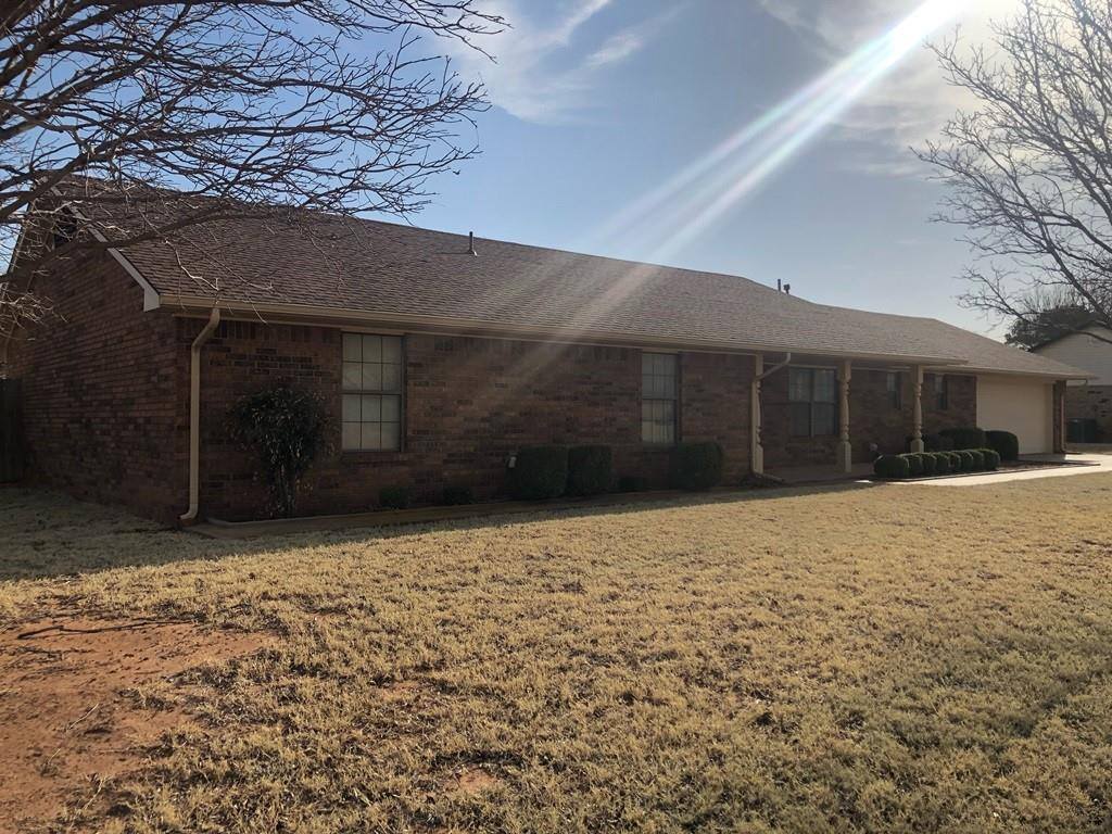 1516 E Quail Ave, Weatherford, OK 73096