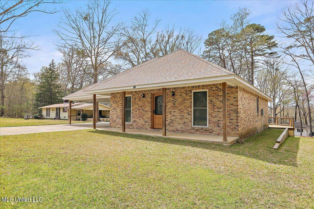 103 Camellia Circle, Florence, MS 39073