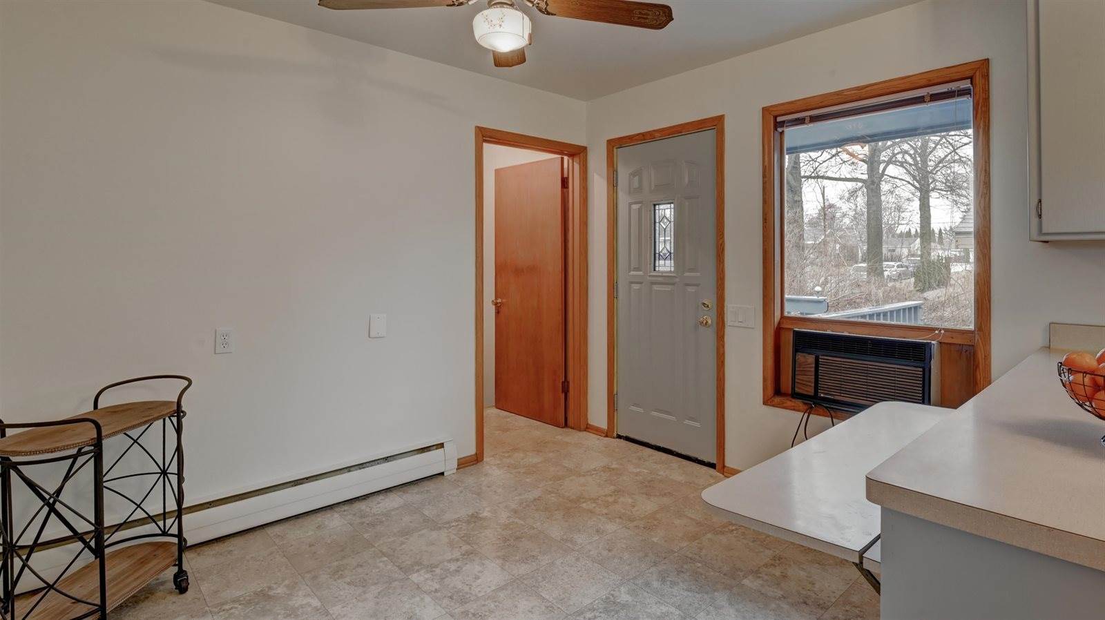 118 W Olin Avenue, Madison, WI 53715