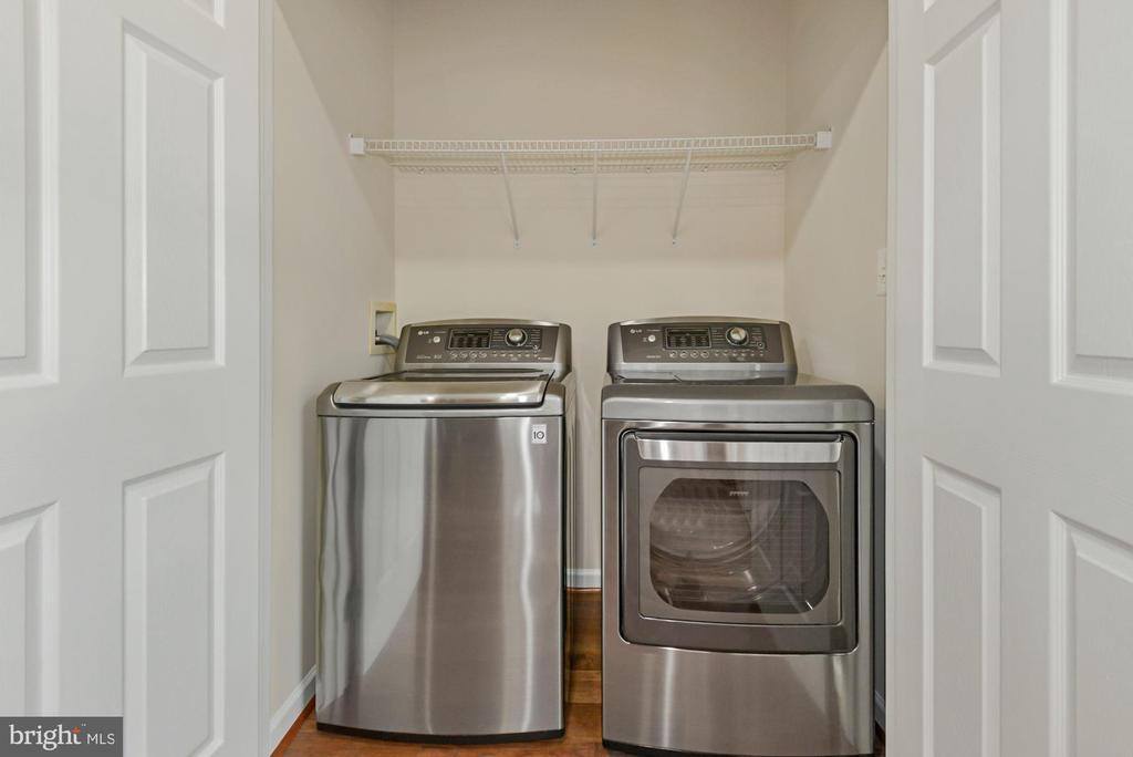 42815 Sykes Terrace, Chantilly, VA 20152