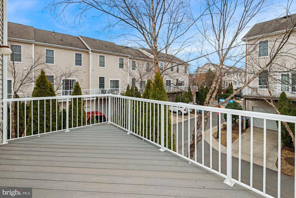 42815 Sykes Terrace, Chantilly, VA 20152