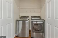 42815 Sykes Terrace, Chantilly, VA 20152